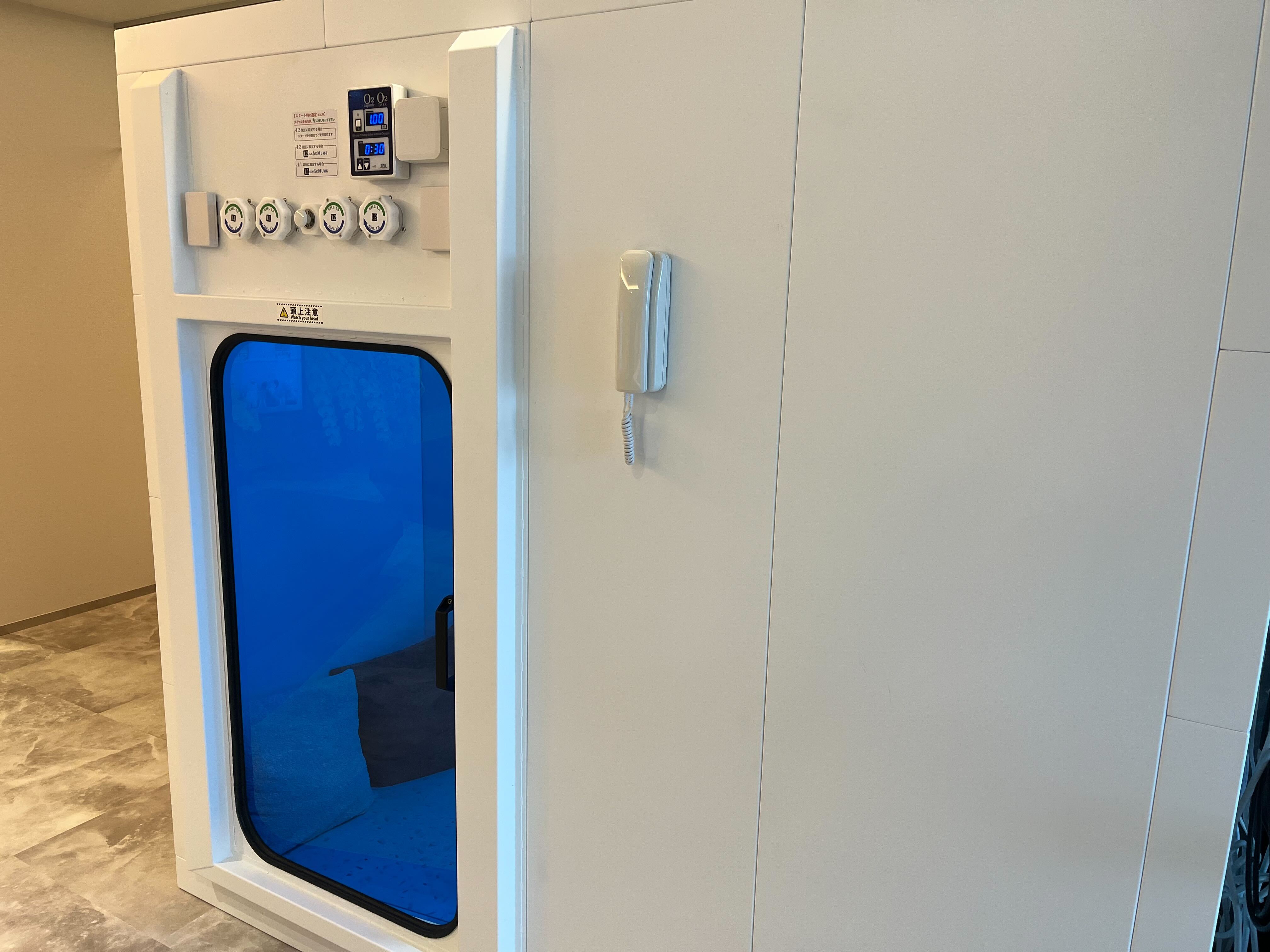 高気圧酸素ボックス使用中